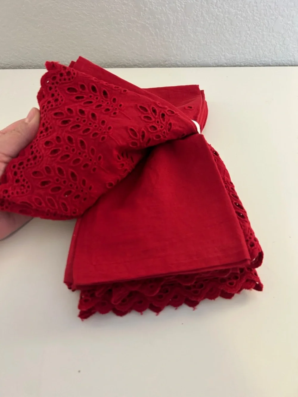 Potterybarn Red Eyelet‎ Organic Cotton 4 pc. Napkin Set New with tags!